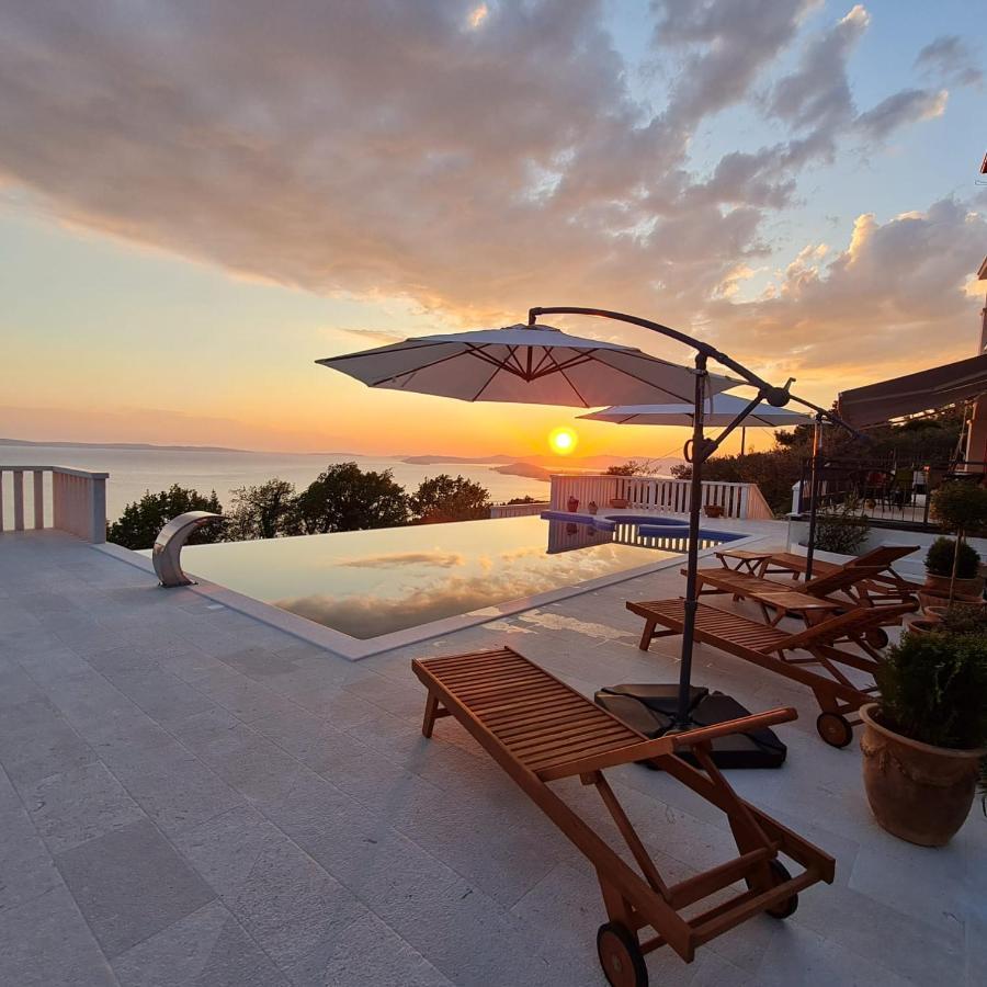 Sea View Luxury Apart Hotel Villa Conte With Swiming Pool And Romantic Spa Podstrana Esterno foto