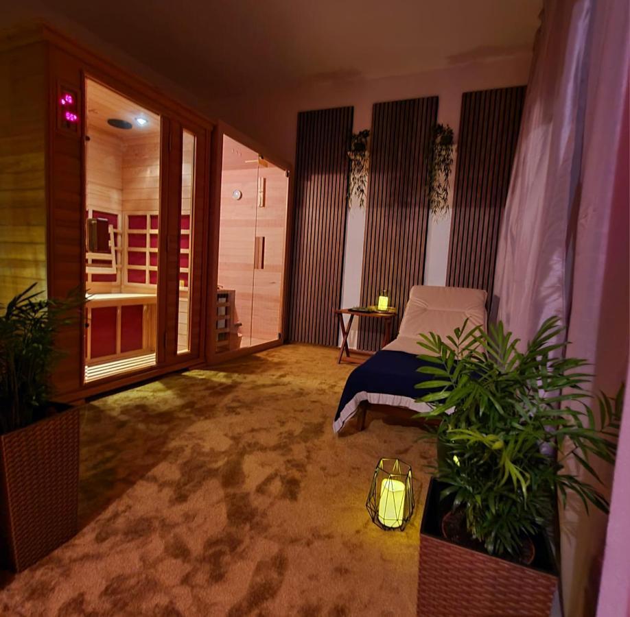 Sea View Luxury Apart Hotel Villa Conte With Swiming Pool And Romantic Spa Podstrana Esterno foto