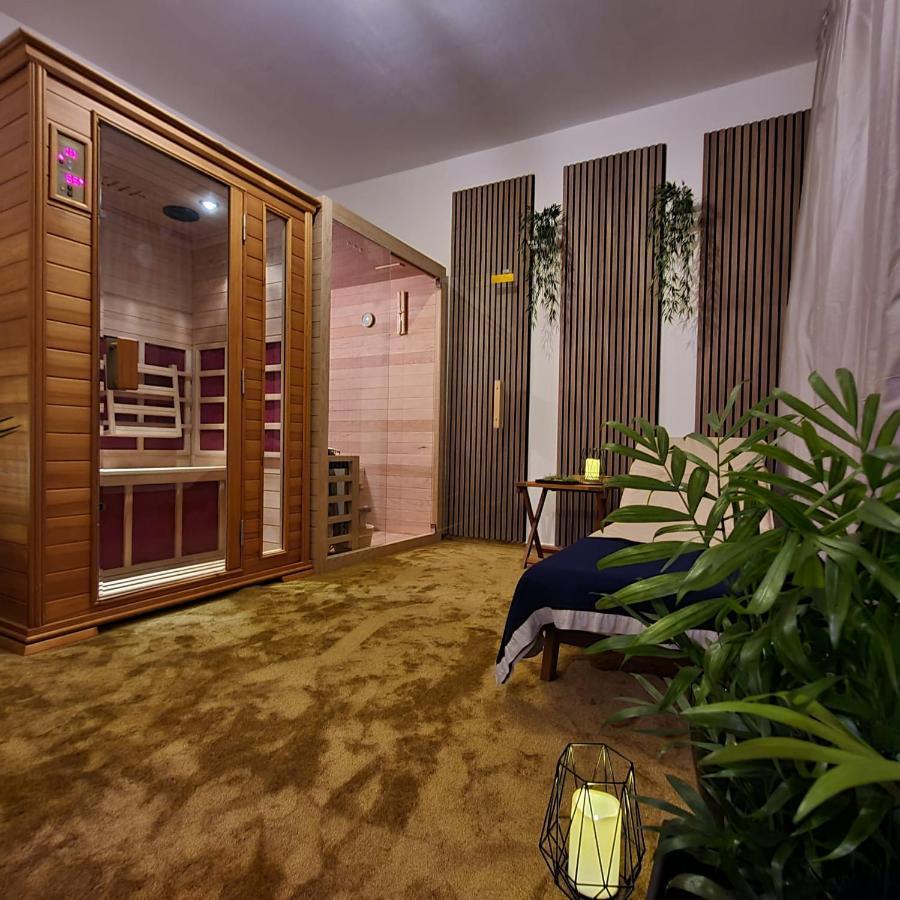 Sea View Luxury Apart Hotel Villa Conte With Swiming Pool And Romantic Spa Podstrana Esterno foto