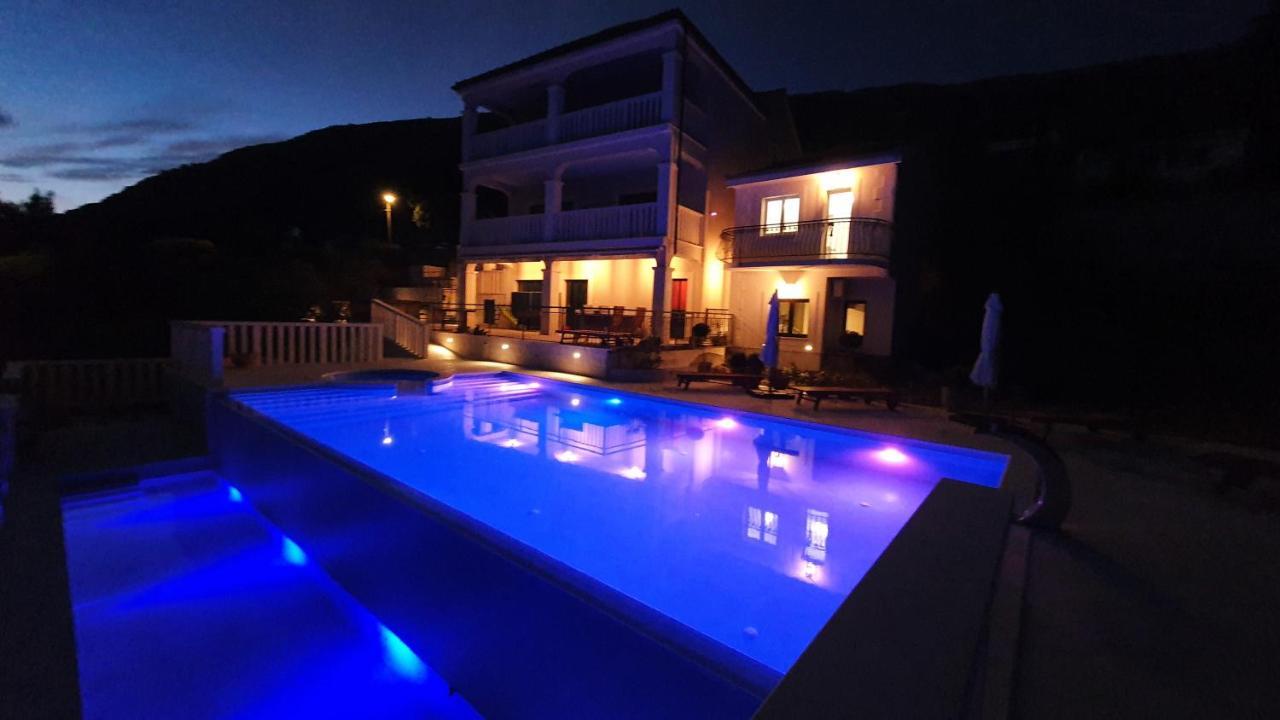 Sea View Luxury Apart Hotel Villa Conte With Swiming Pool And Romantic Spa Podstrana Esterno foto