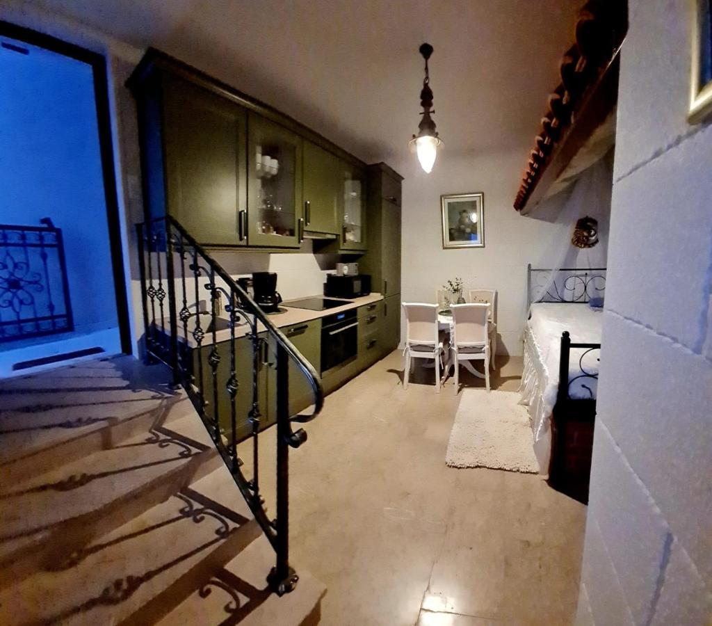 Sea View Luxury Apart Hotel Villa Conte With Swiming Pool And Romantic Spa Podstrana Esterno foto
